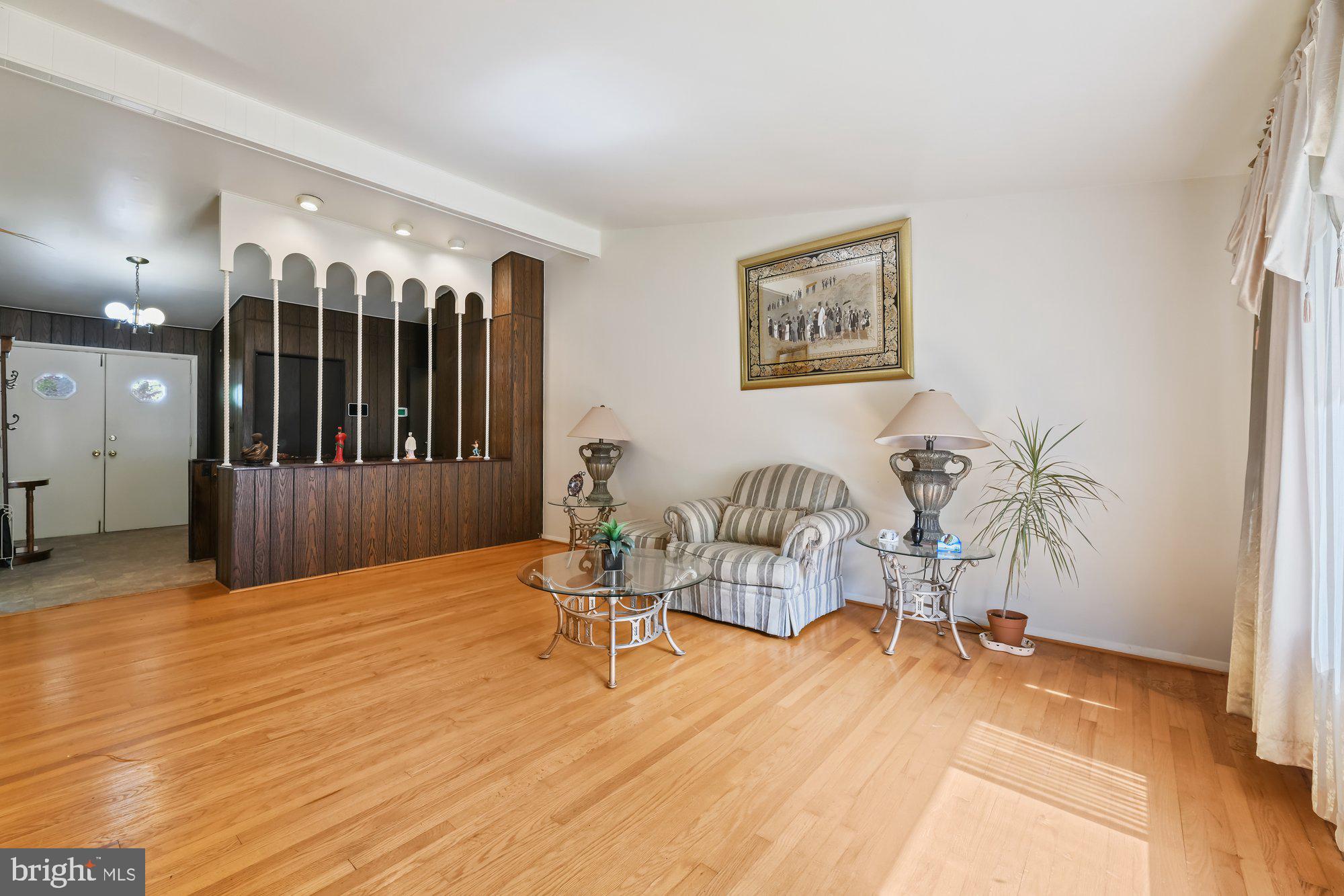 9405 Jodale Road Randallstown, MD 21133 - Photo 13 of 35 Family Room
