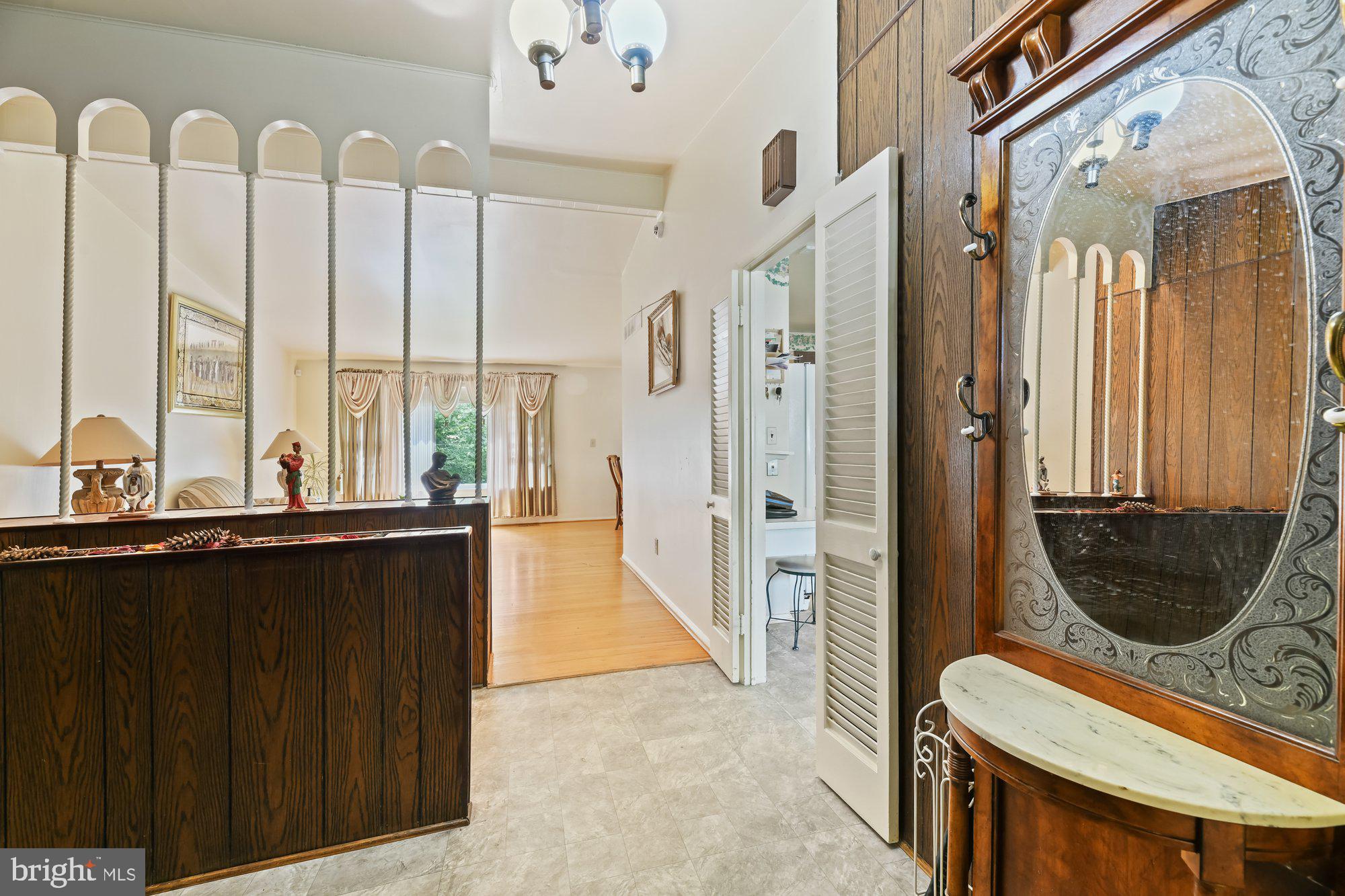 9405 Jodale Road Randallstown, MD 21133 - Photo 14 of 35 Foyer