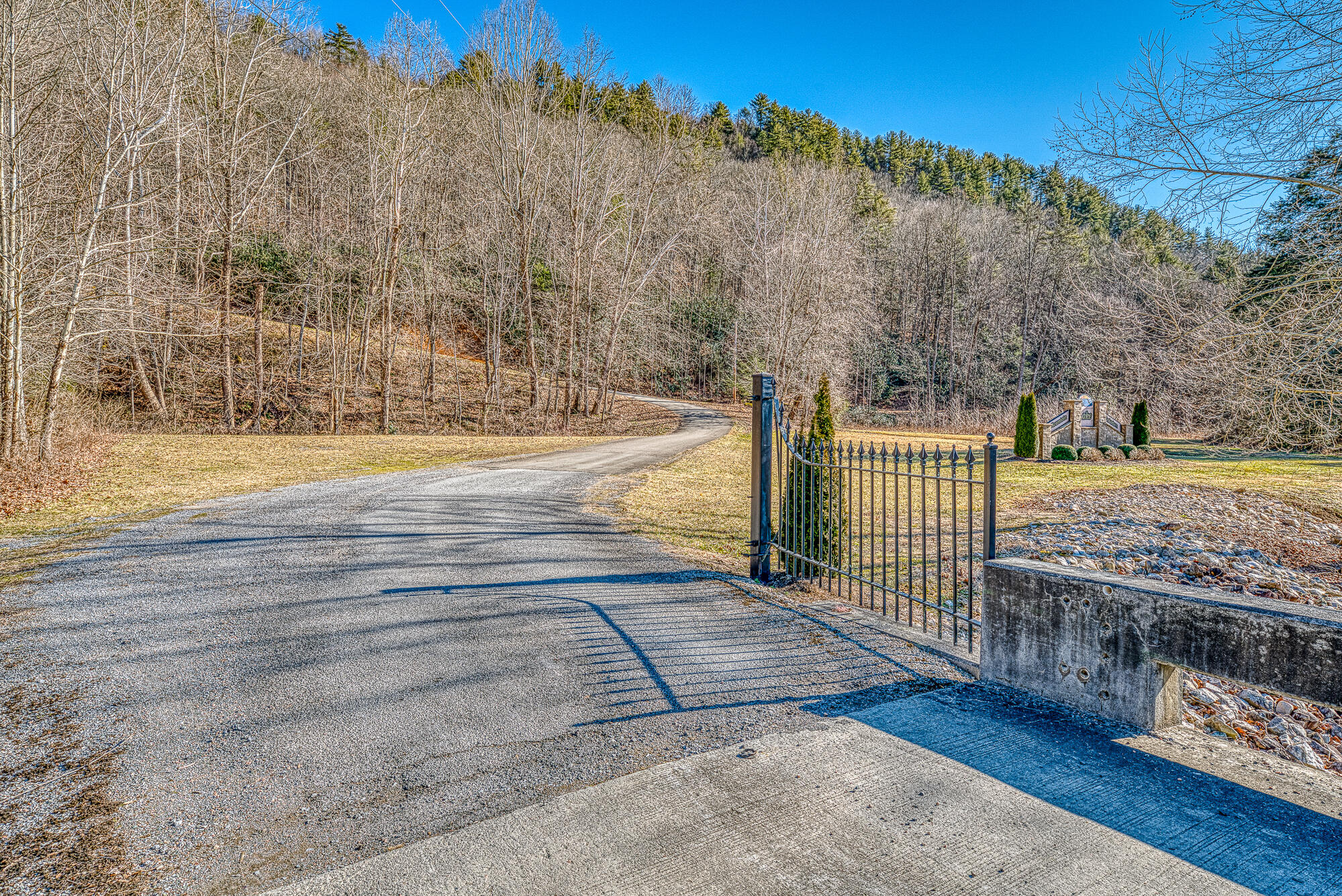 Lot 32 Sunset Ridge, Unit 32 Butler, TN 37640 - Photo 8 of 17 LUCIA_DRONE_DSC06890-4-4