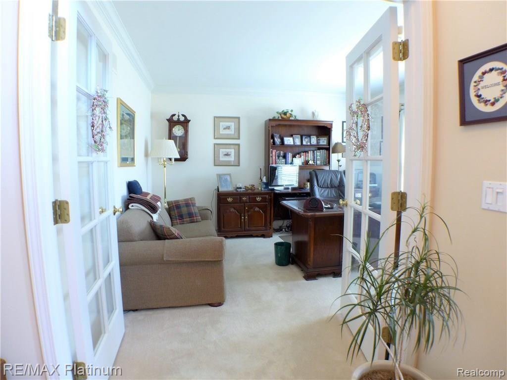 2857 Santia Road Troy, MI 48085 - Photo 22 of 43