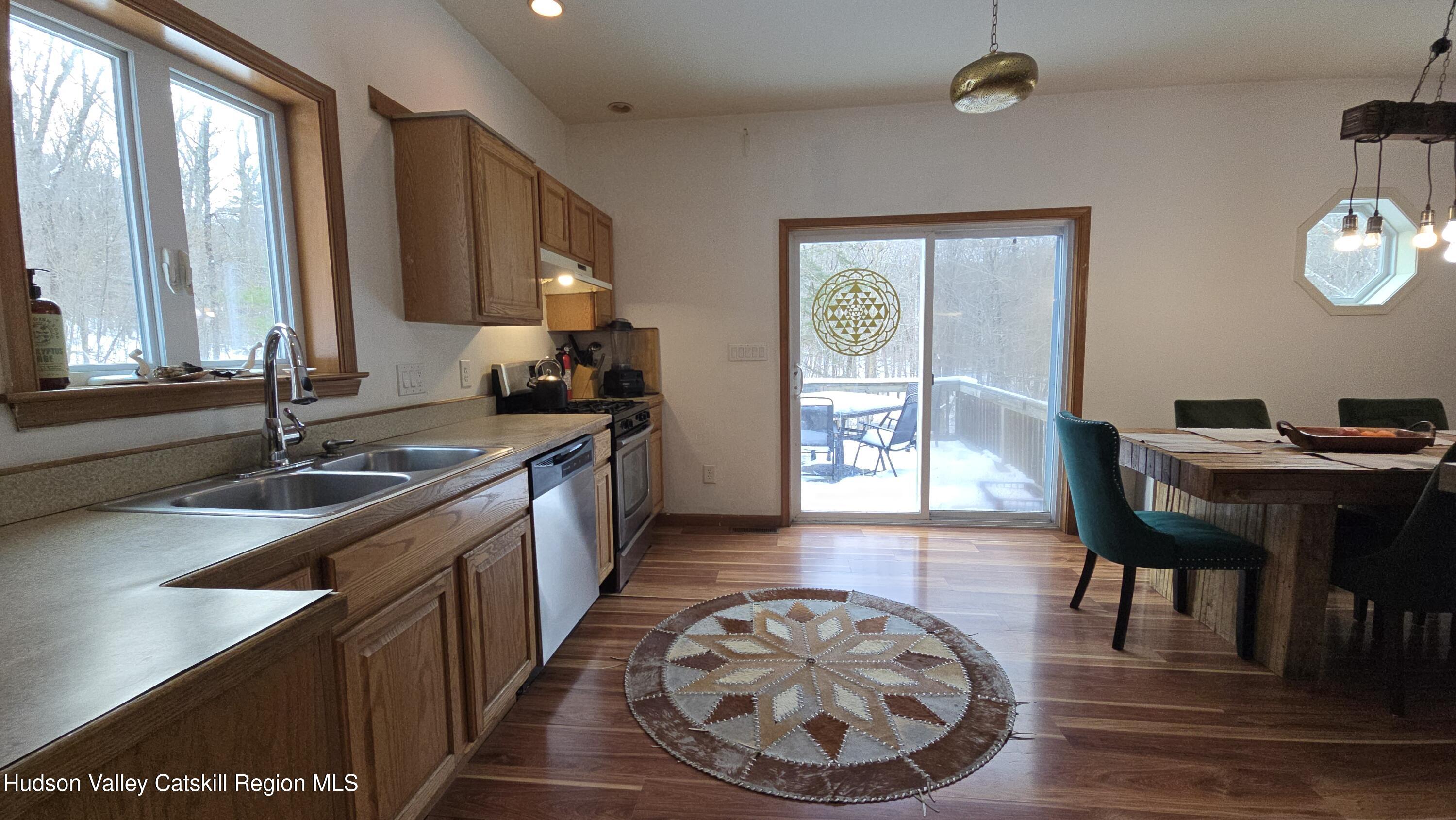 614 Salls Road New Lebanon, NY 12029 - Photo 10 of 22 EVANS 66