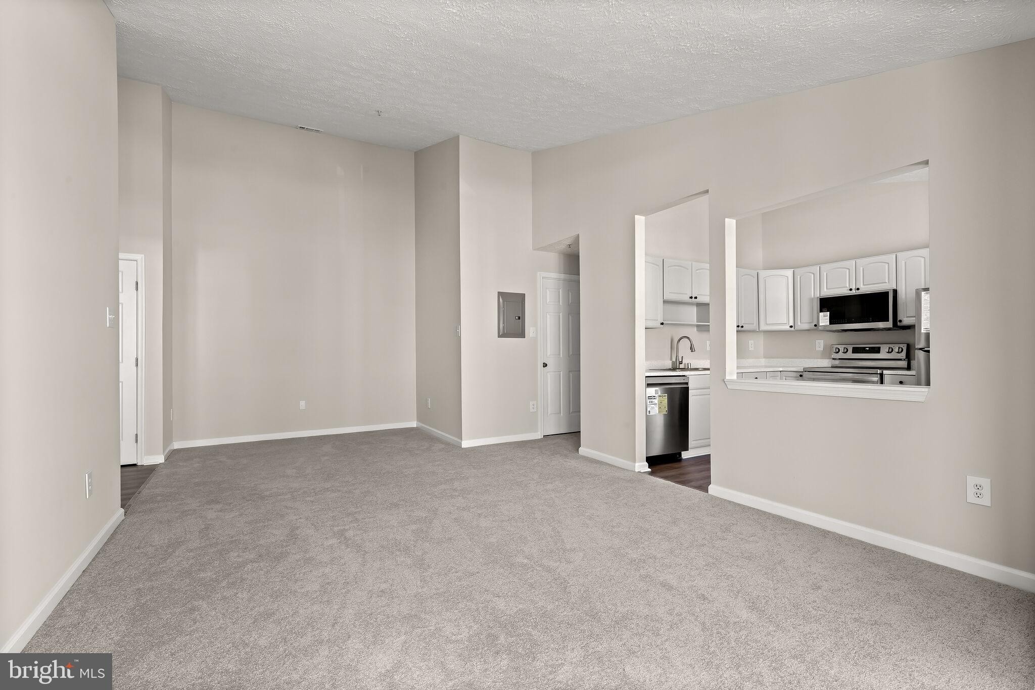 7905 Valley Manor Road, Unit 304 Owings Mills, MD 21117 - Photo 7 of 28 Living Room
