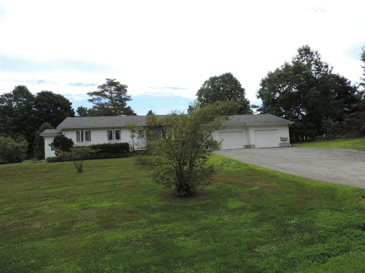 76 Allendale Road Newport, VT 05855 - Photo 3 of 34 Gallery Image 3