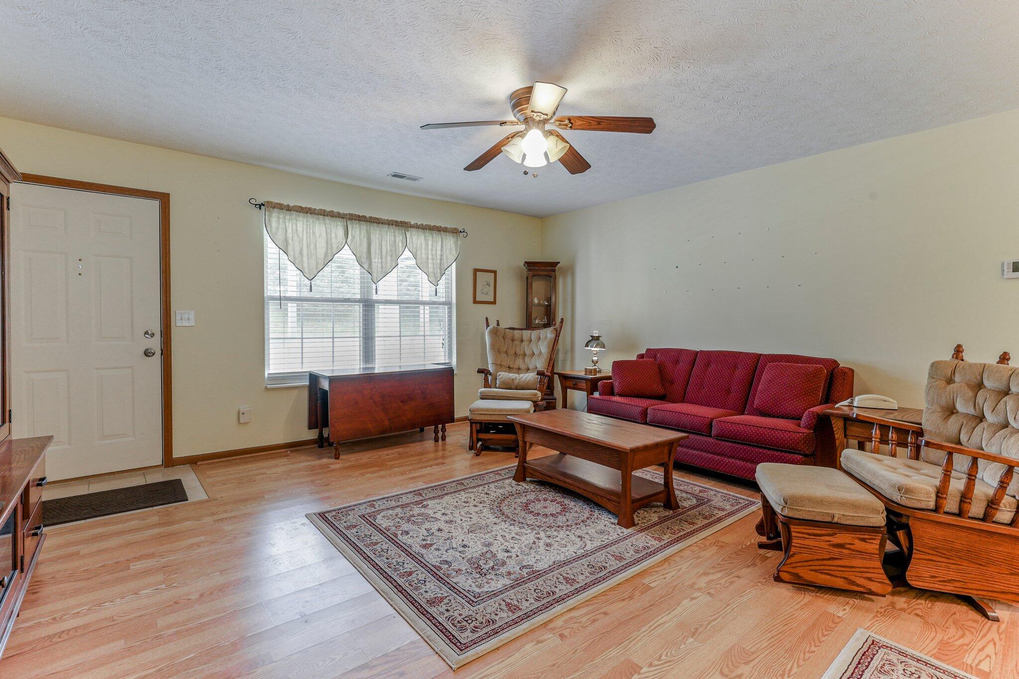 285 Goose Pond Road, Unit D Newark, OH 43055 - Photo 11 of 31 11-web-or-mls-0N4A5045