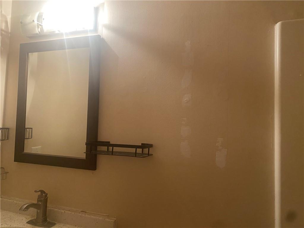 8327 Northwest Mace Road Kansas City, MO 64152 - Photo 7 of 10
