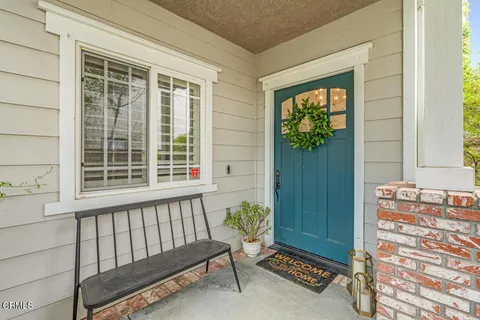 $1,098,000 | 28067 Liana Lane, Valencia, CA 91354
