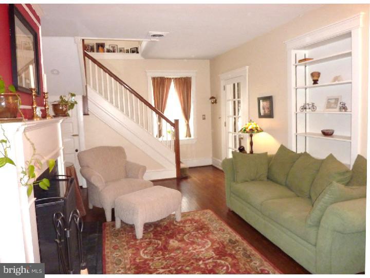 303 Wyncote Road Jenkintown, PA 19046 - Photo 3 of 19 Living Room