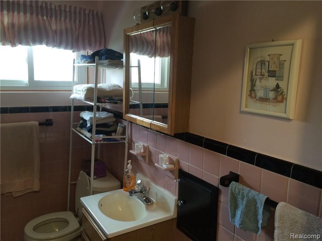 7521 Randy Drive Westland, MI 48185 - Photo 13 of 30 IMG_1589.JPG