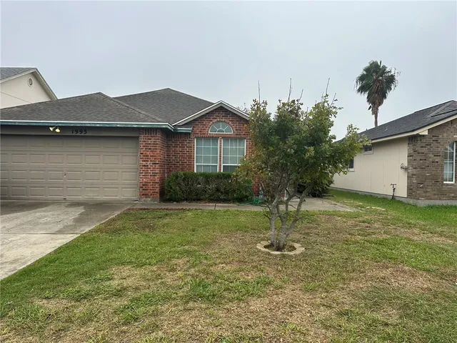 a house that has garden
