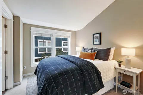 $749,000 | 5807 55th Avenue Northeast, Unit B, Seattle, WA 98105