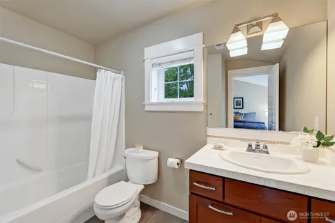 $749,000 | 5807 55th Avenue Northeast, Unit B, Seattle, WA 98105
