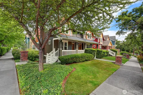 $749,000 | 5807 55th Avenue Northeast, Unit B, Seattle, WA 98105