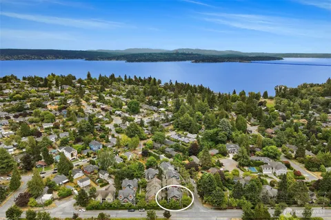 $749,000 | 5807 55th Avenue Northeast, Unit B, Seattle, WA 98105