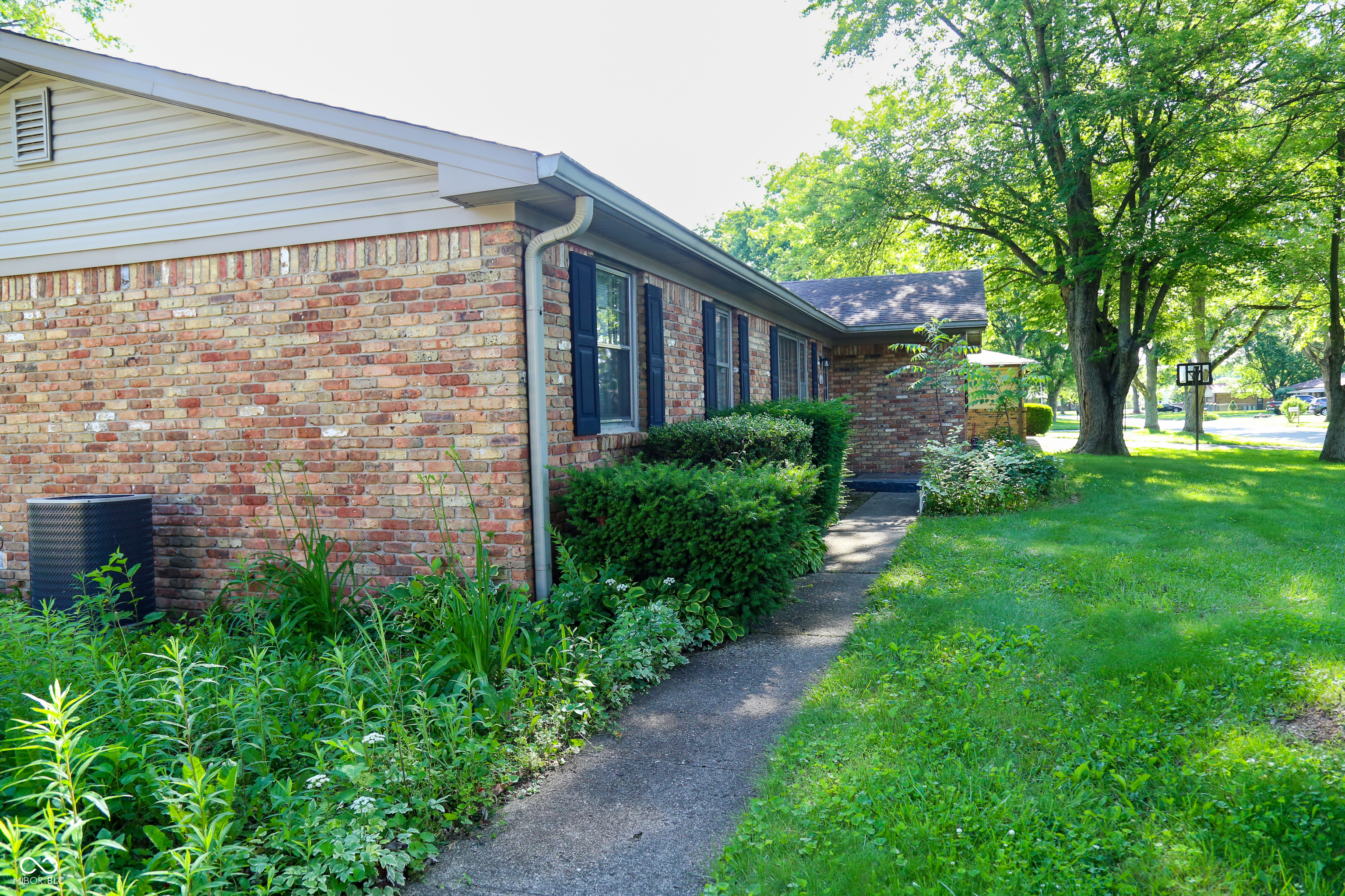 4365 Windsor Road Brownsburg, IN 46112 - Photo 3 of 29