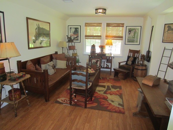 18 Plum Tree Road Amherst, MA 01002 - Photo 6 of 26 Gallery Image 6