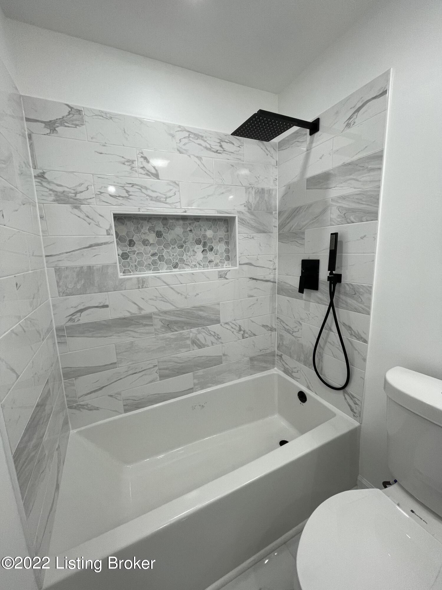 6816 Stone Hill Road Louisville, KY 40214 - Photo 67 of 87 9D5CF606-8271-49E6-A353-AF5EC6B9CAB5