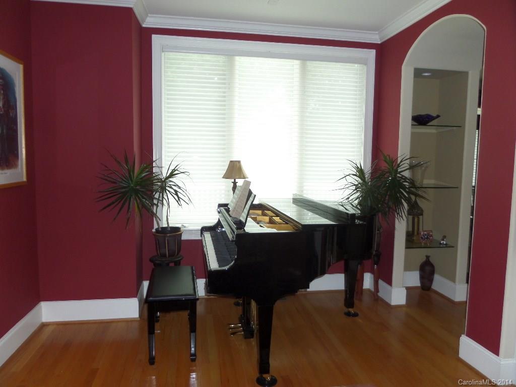 8645 Getalong Road, Unit 32 Charlotte, NC 28213 - Photo 12 of 23 Gallery Image 12