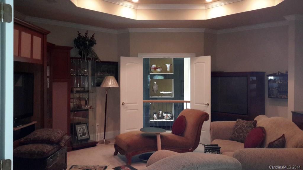 8645 Getalong Road, Unit 32 Charlotte, NC 28213 - Photo 5 of 23 Gallery Image 5