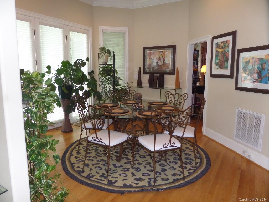 8645 Getalong Road, Unit 32 Charlotte, NC 28213 - Photo 8 of 23 Gallery Image 8