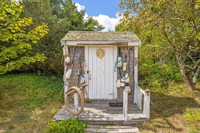 $1,700,000 | 40 Bayview Road, Eastham, MA 02642