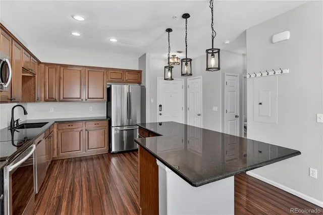 $299,000 | 9633 East 5th Avenue, Unit 10208, Denver, CO 80230