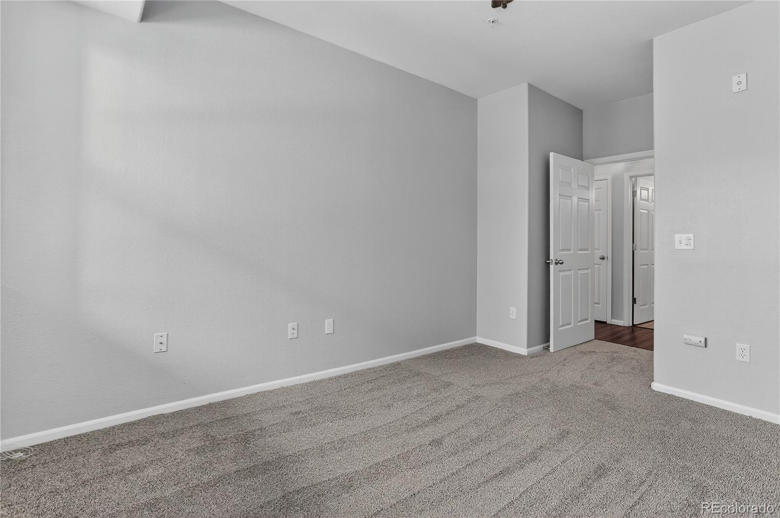 9633 East 5th Avenue, Unit 10208 Denver, CO 80230 - Photo 33 of 47 a view of an empty room