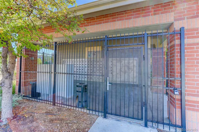 $299,000 | 9633 East 5th Avenue, Unit 10208, Denver, CO 80230