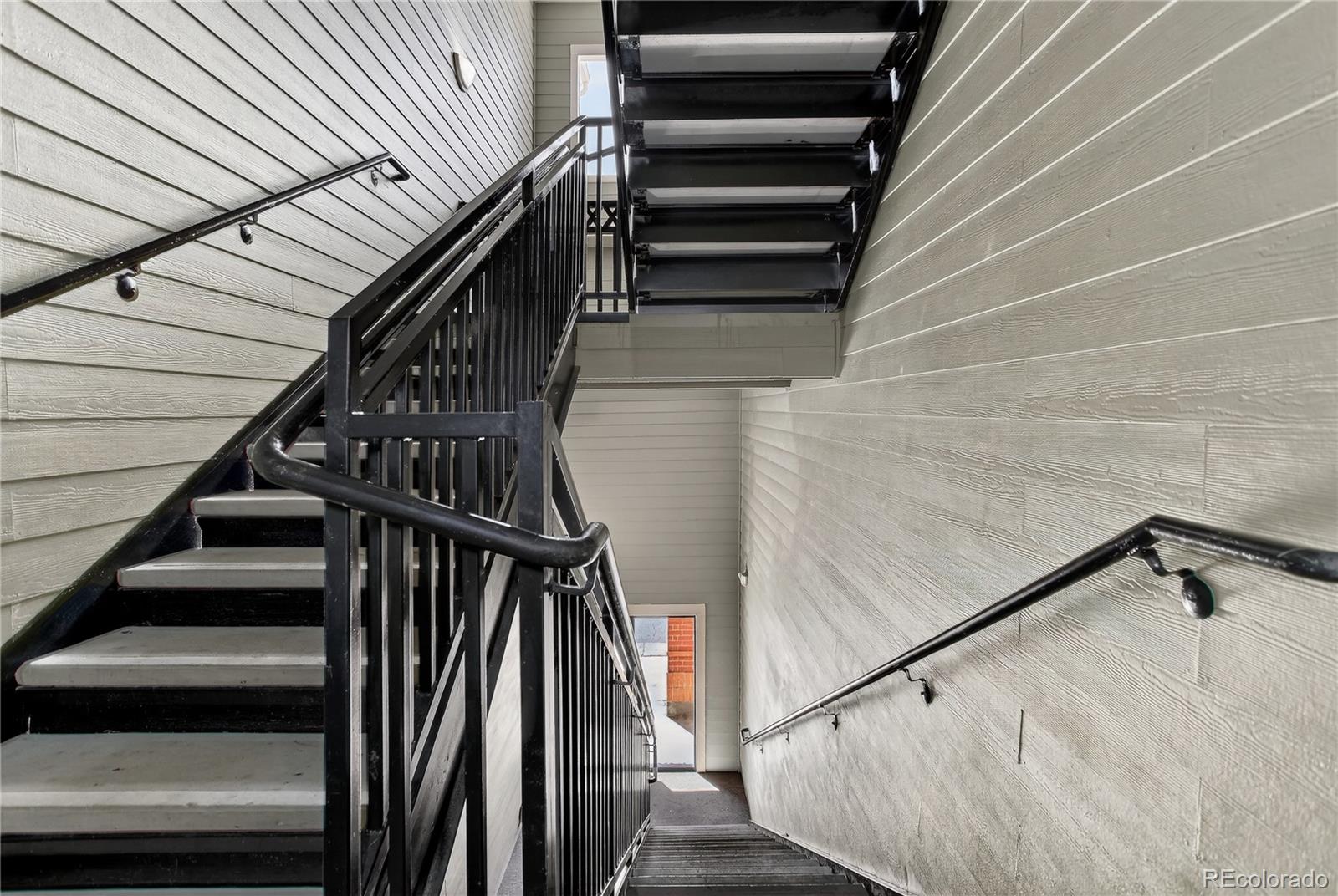 9633 East 5th Avenue, Unit 10208 Denver, CO 80230 - Photo 46 of 47 a view of entryway