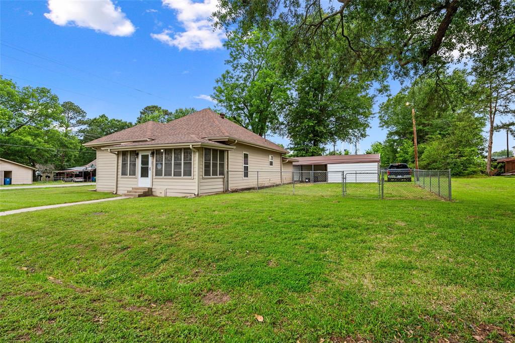 401 Central Quitman, TX 75783 - Photo 2 of 15