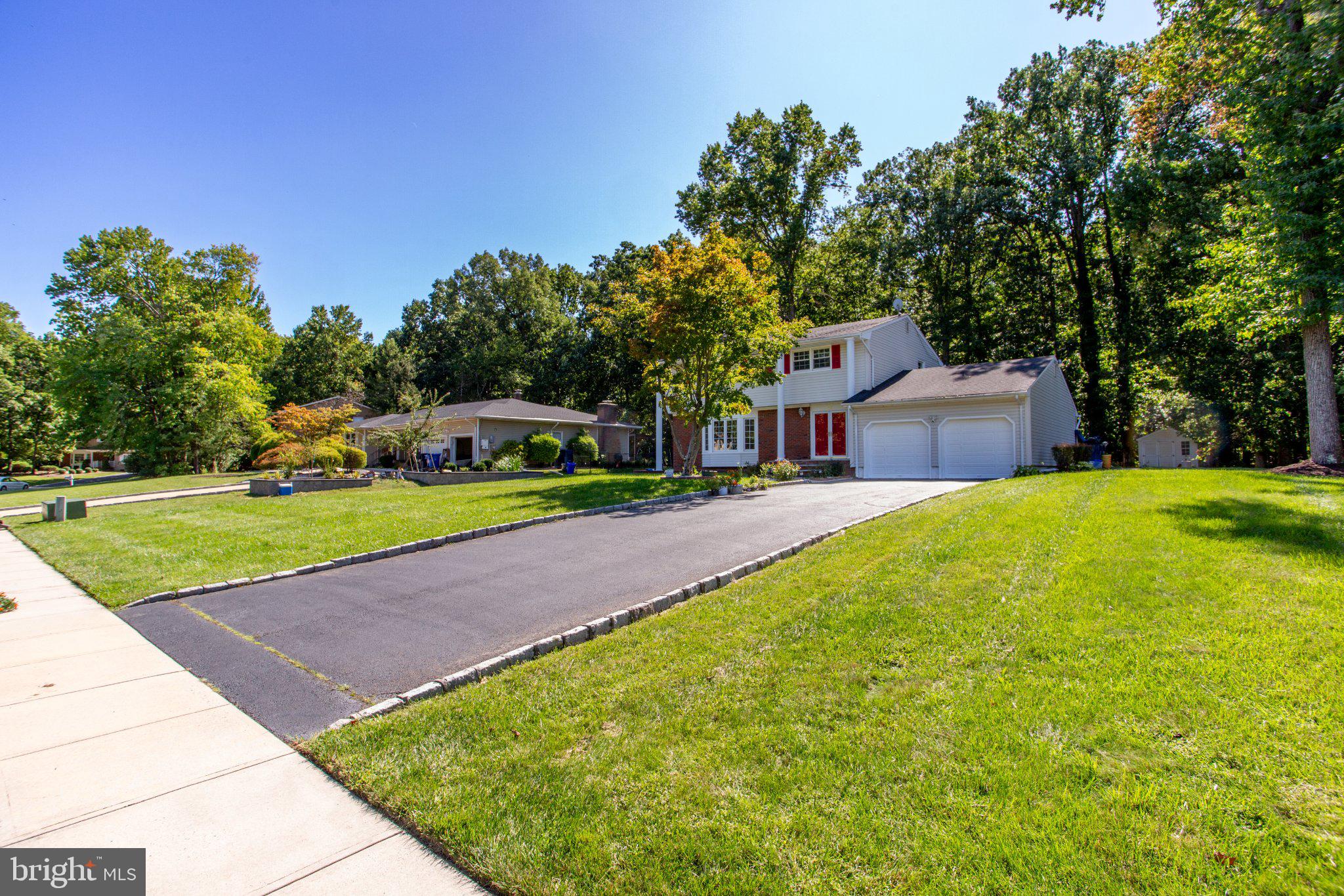 14 Woodmere Road North Brunswick, NJ 08902 - Photo 9 of 123 Gallery Image 9