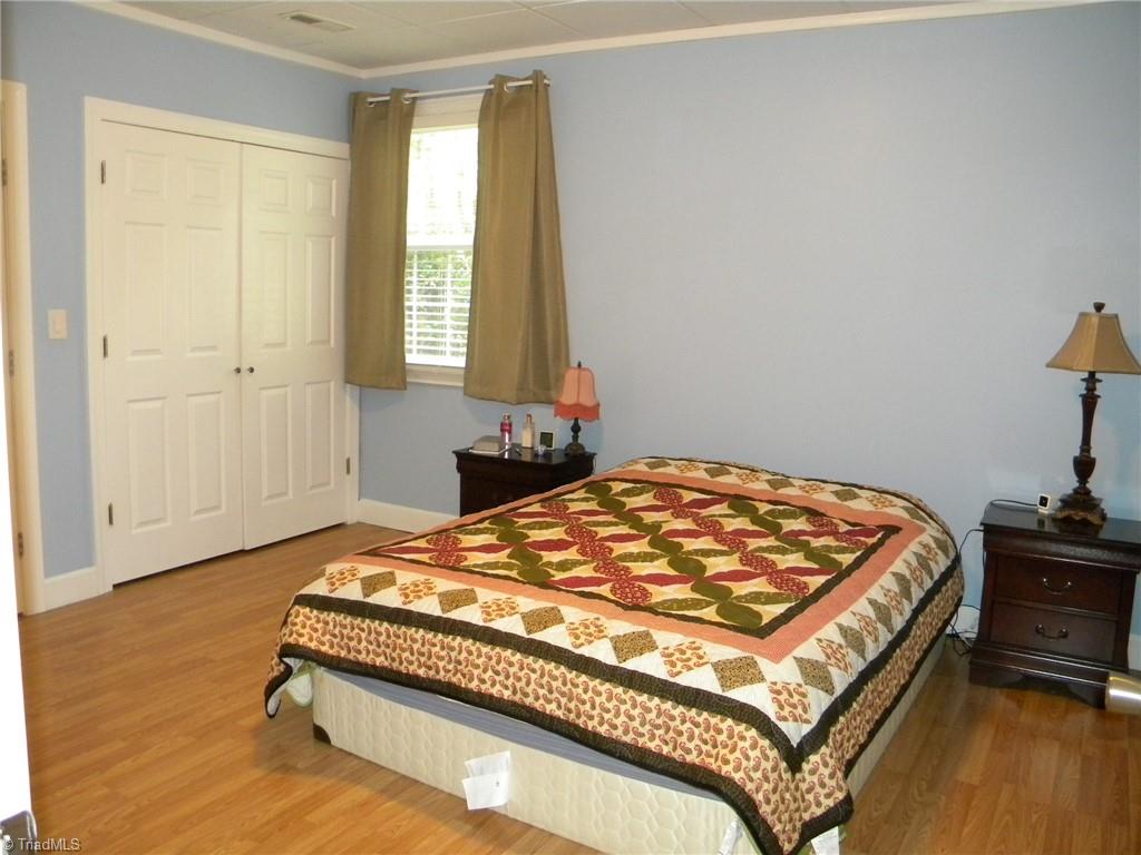 9137 County Line Road Kernersville, NC 27284 - Photo 22 of 28 Lower level bonus room 1 use as bedroom