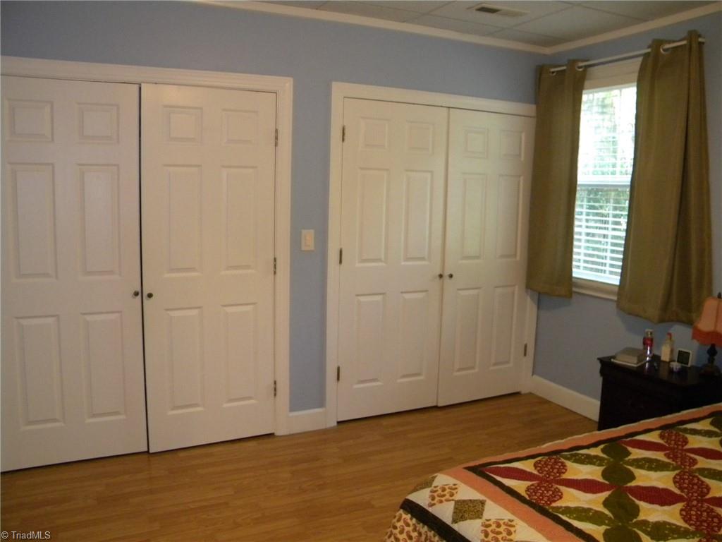 9137 County Line Road Kernersville, NC 27284 - Photo 23 of 28 Lower level bonus room 1 offers H & H closets
