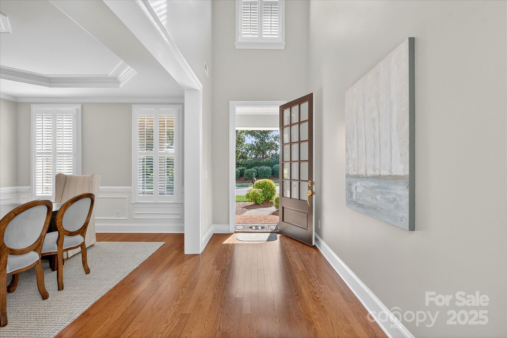 11756 Easthampton Circle Charlotte, NC 28277 - Photo 2 of 35 a view of a livingroom with furniture and workspace