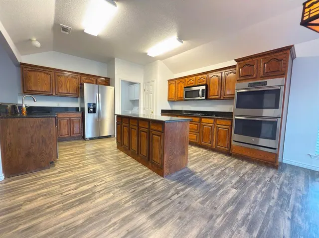 $2,300 | 9201 Rhea Drive, White Settlement, TX 76108