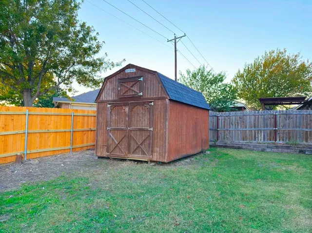 $2,300 | 9201 Rhea Drive, White Settlement, TX 76108