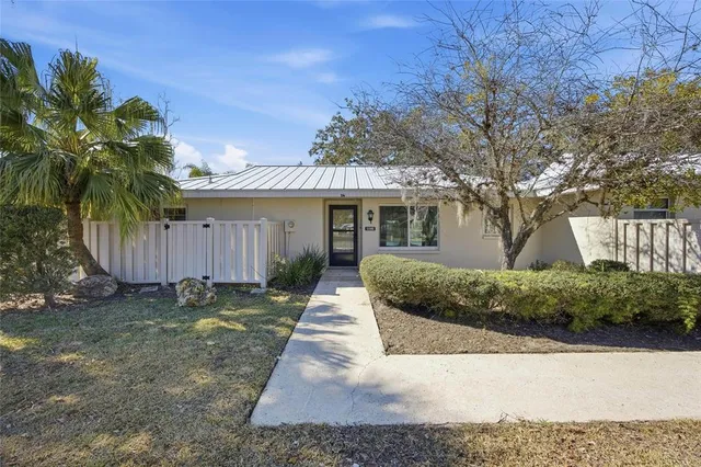 $260,000 | 11586 West Bayshore Drive, Unit 14, Crystal River, FL 34429