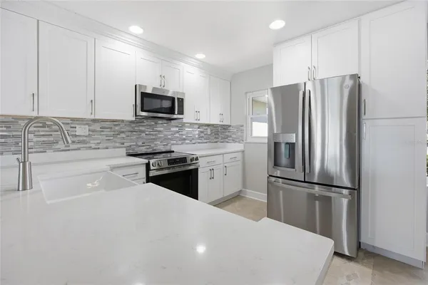 $260,000 | 11586 West Bayshore Drive, Unit 14, Crystal River, FL 34429