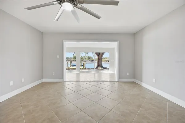 $260,000 | 11586 West Bayshore Drive, Unit 14, Crystal River, FL 34429