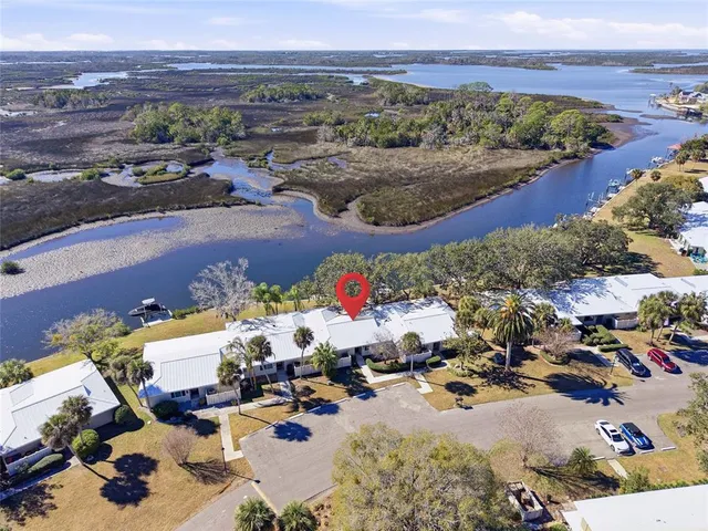 $260,000 | 11586 West Bayshore Drive, Unit 14, Crystal River, FL 34429