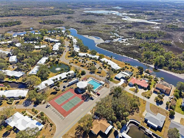 $260,000 | 11586 West Bayshore Drive, Unit 14, Crystal River, FL 34429