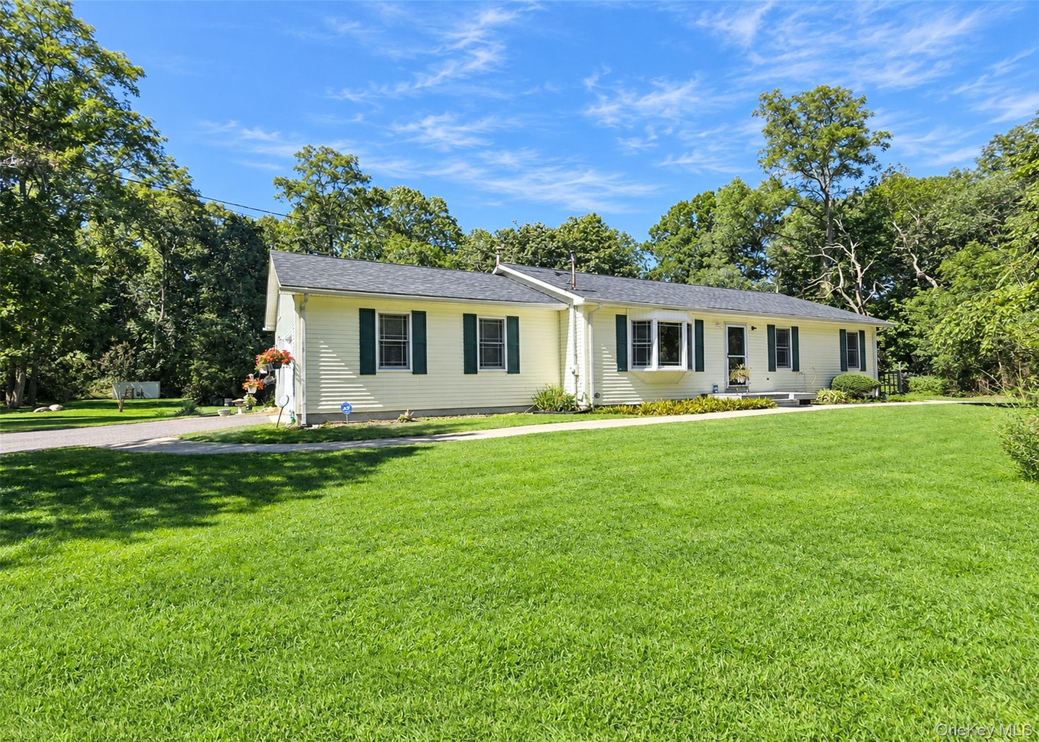 124 Ridge Road Ridge, NY 11961 - Photo 1 of 24 Gallery Image 1