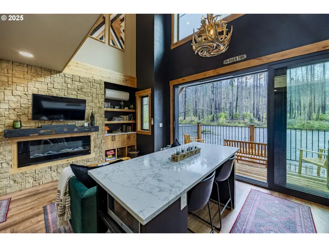 $529,900 | 50010 McKenzie Highway, Unit 2, Vida, OR 97488