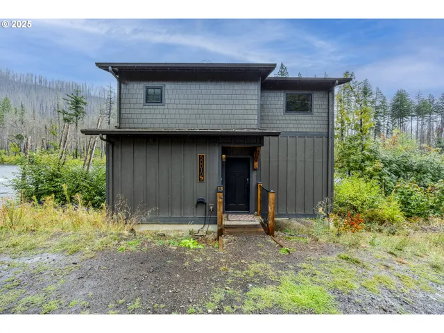 $529,900 | 50010 McKenzie Highway, Unit 2, Vida, OR 97488