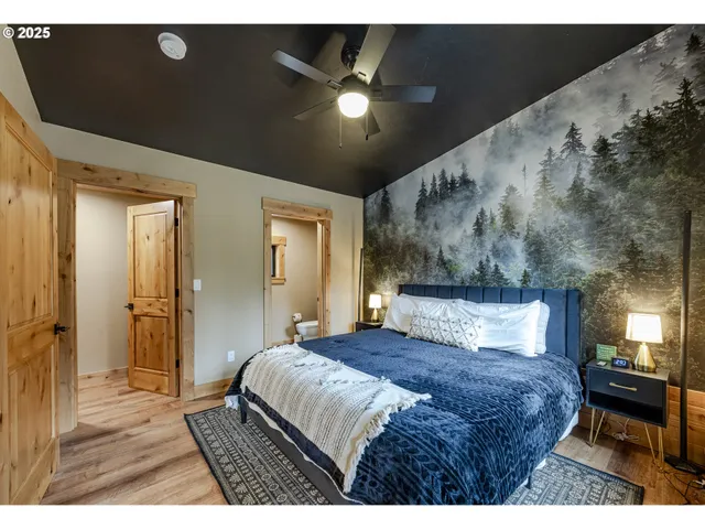 $529,900 | 50010 McKenzie Highway, Unit 2, Vida, OR 97488