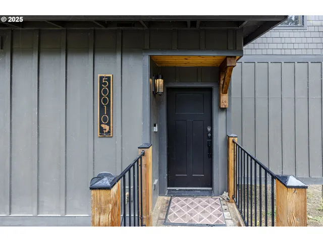 $529,900 | 50010 McKenzie Highway, Unit 2, Vida, OR 97488