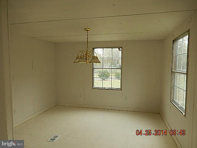 1497 Johnson Road Mineral, VA 23117 - Photo 4 of 13 Dining Room