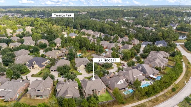 $825,000 | 27 Tioga Place, The Woodlands, TX 77375