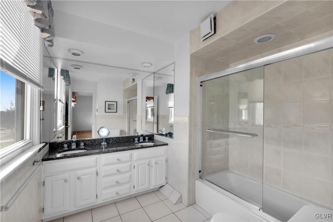 33 Alpine Drive Easton, PA 18045 - Photo 34 of 71 Master Bath