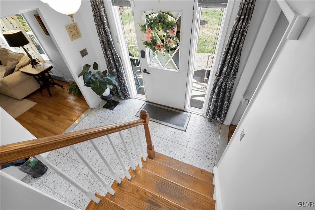 33 Alpine Drive Easton, PA 18045 - Photo 50 of 71 Going Downstairs