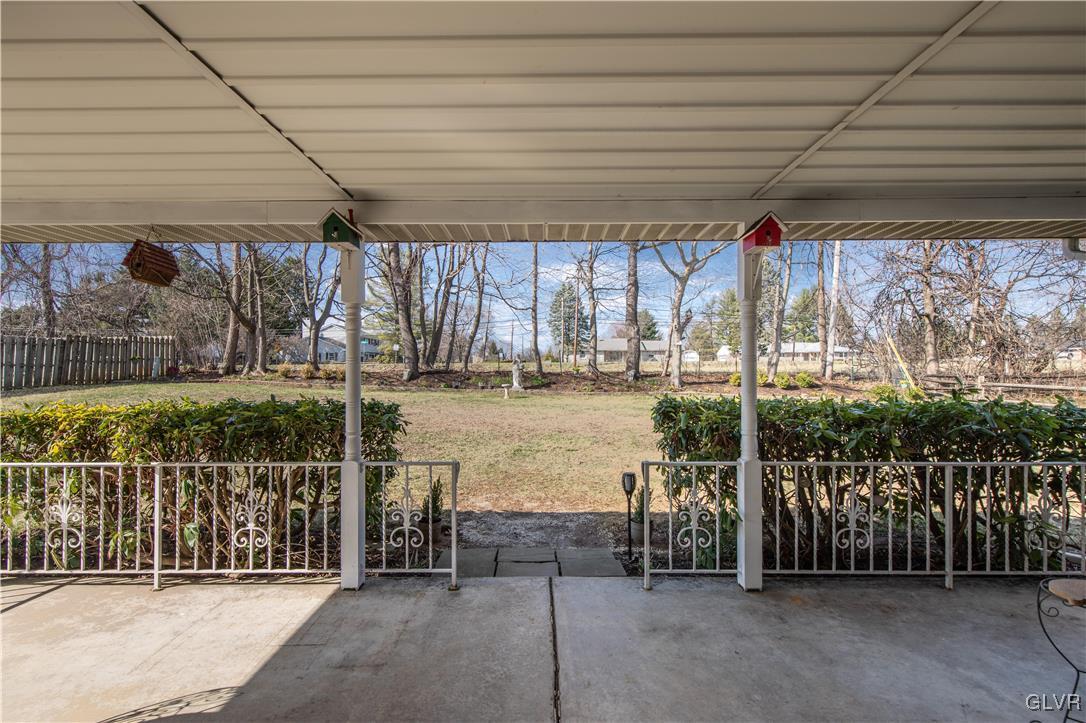 33 Alpine Drive Easton, PA 18045 - Photo 64 of 71 Covered Patio